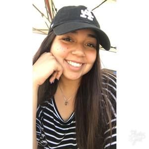 Meet your Posher, Lorena